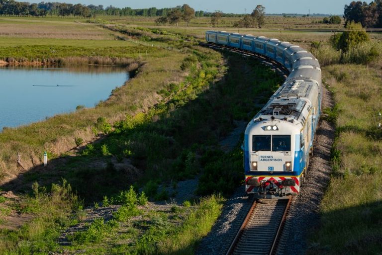 Abren la venta de pasajes en tren para la temporada de verano