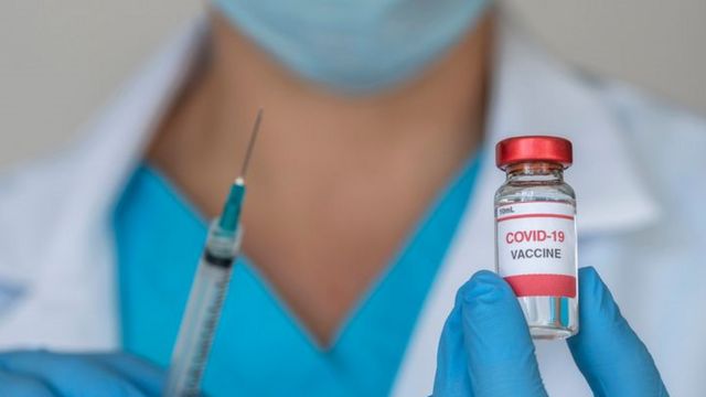 Acortan a cuatro meses la aplicación de la dosis de refuerzo de la vacuna contra el coronavirus
