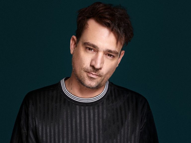 Chano compartió su número de teléfono y recibió 49 mil mensajes