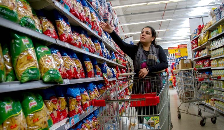 Casi 4% de inflación en enero