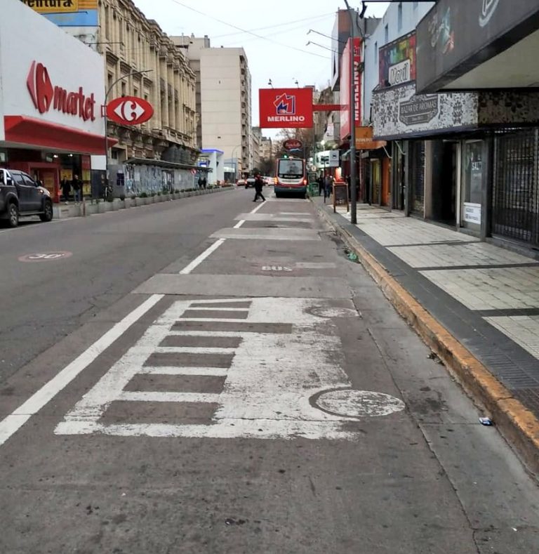 Microcentro: Cambian las paradas de cuatro líneas de colectivo por obras