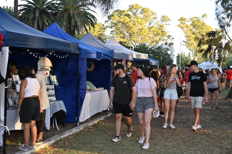 Ferias en espacios públicos este fin de semana