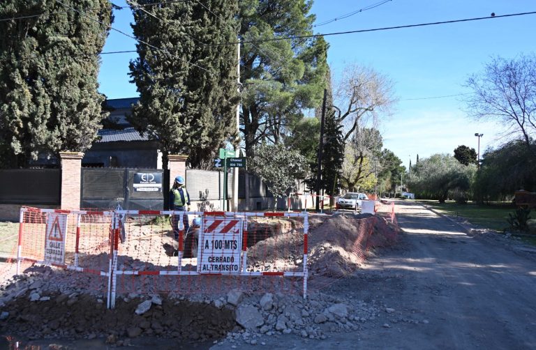 Desagües cloacales: avanzan las obras que abarcan más de 50 cuadras del barrio Patagonia