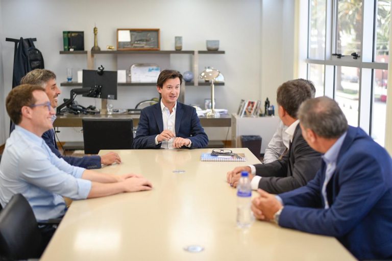 PUERTO PRODUCTIVO: LAS AUTORIDADES DEL CGPBB SE REUNIERON CON YPF
